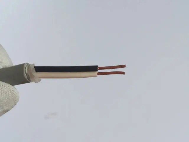 VVRケーブルの被覆剥き終わった状態
